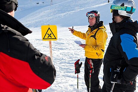 Vorsitzender der Prüfkommission, Andreas König